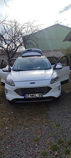 FORD KUGA