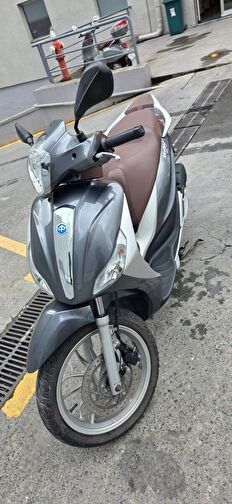 Piaggio Medley 150