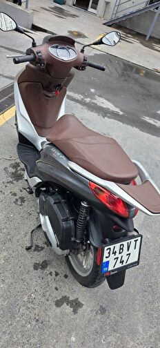 Piaggio Medley 150