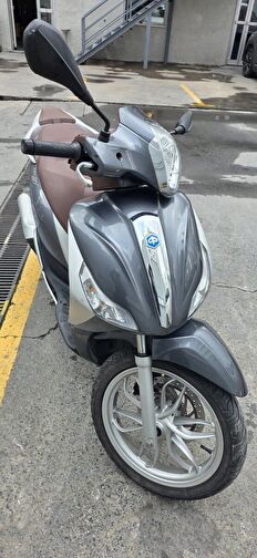 Piaggio Medley 150