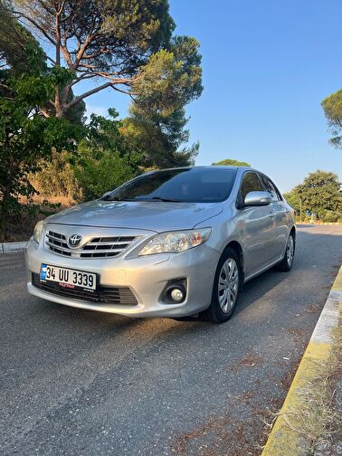 TOYOTA COROLLA
