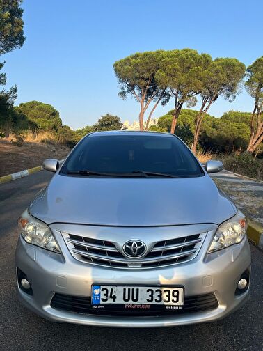 TOYOTA COROLLA