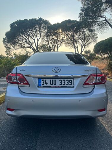 TOYOTA COROLLA