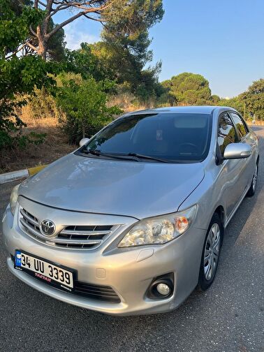 TOYOTA COROLLA