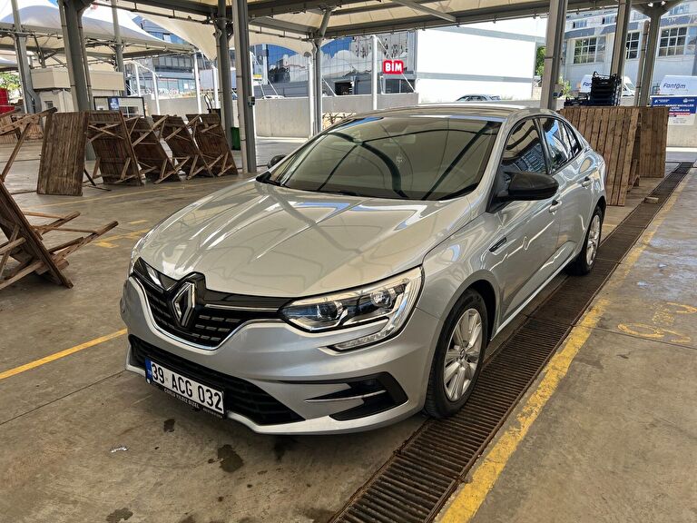 RENAULT MEGANE