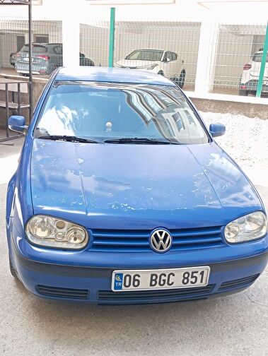 VOLKSWAGEN GOLF