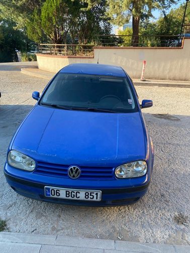 VOLKSWAGEN GOLF