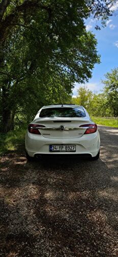 OPEL INSIGNIA
