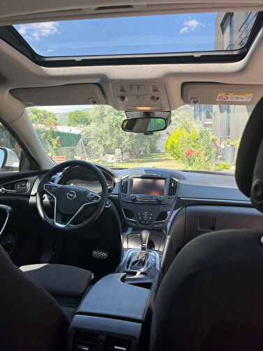 OPEL INSIGNIA
