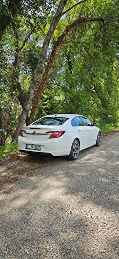 OPEL INSIGNIA