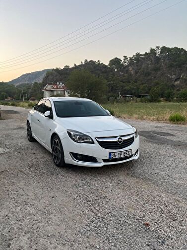 OPEL INSIGNIA