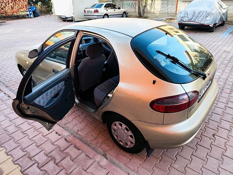 DAEWOO LANOS
