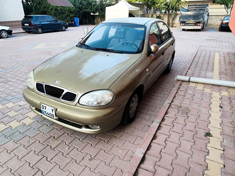 DAEWOO LANOS