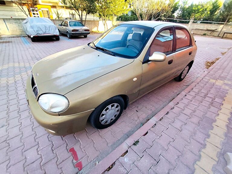 DAEWOO LANOS