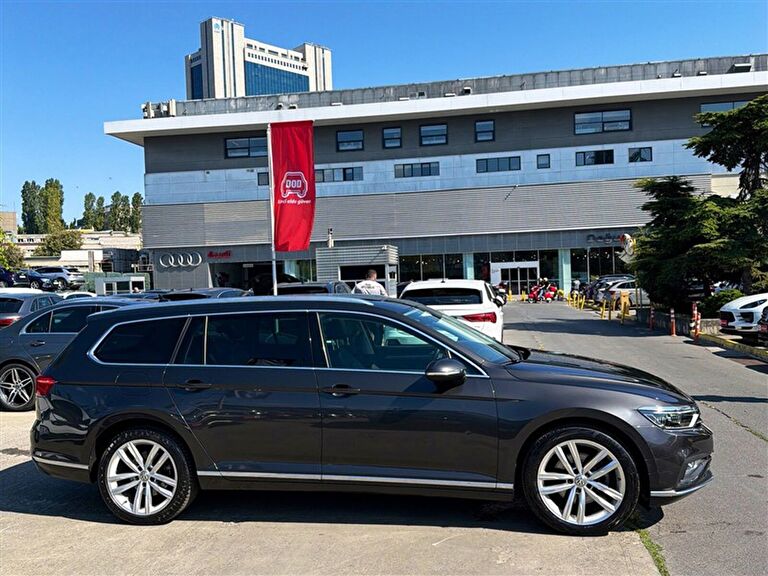 VOLKSWAGEN PASSAT VARIANT