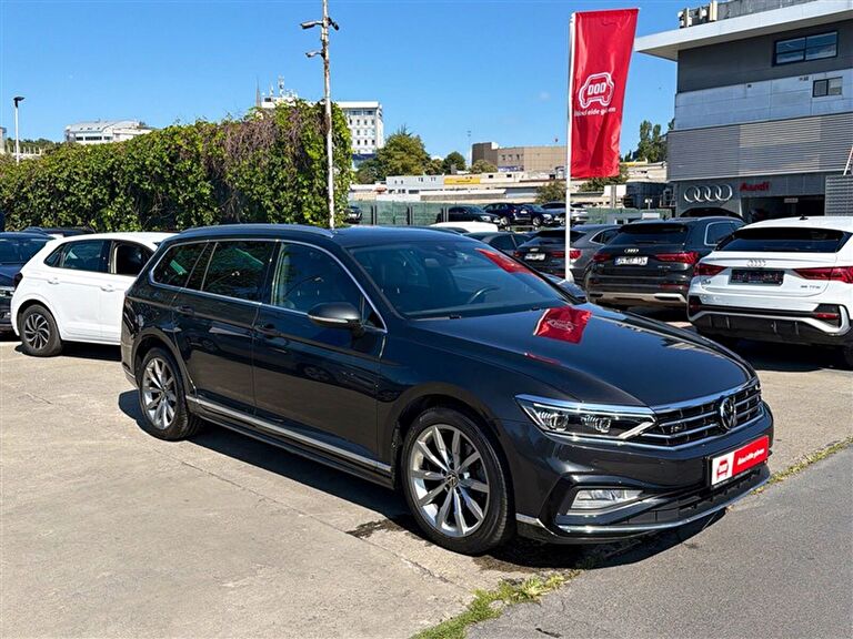 VOLKSWAGEN PASSAT VARIANT