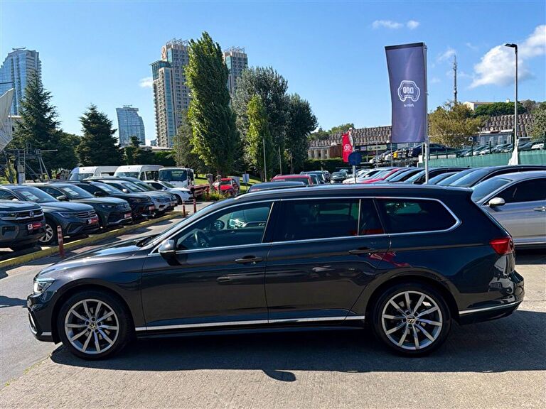 VOLKSWAGEN PASSAT VARIANT