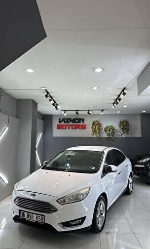 FORD FOCUS