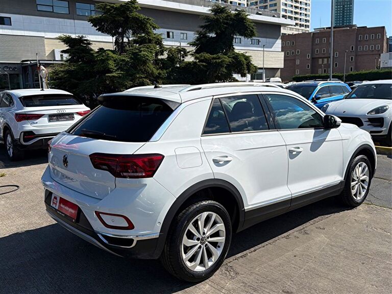 VOLKSWAGEN T-ROC