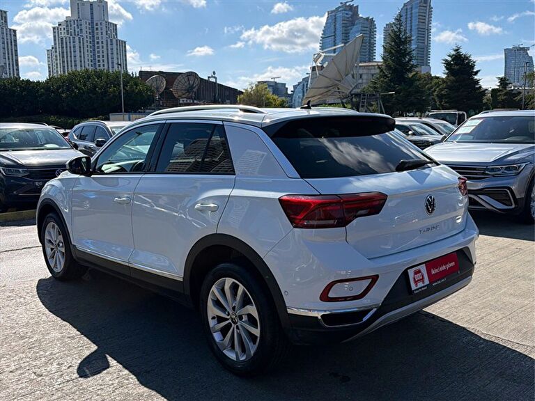 VOLKSWAGEN T-ROC