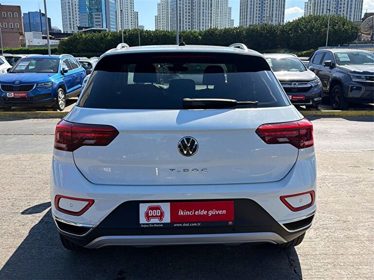 VOLKSWAGEN T-ROC
