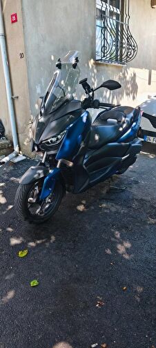 Yamaha X-Max 250 ABS
