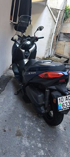 Yamaha X-Max 250 ABS