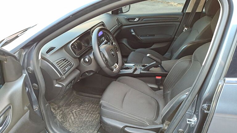 RENAULT MEGANE