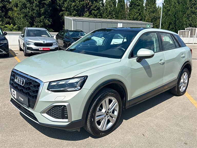 AUDI Q2