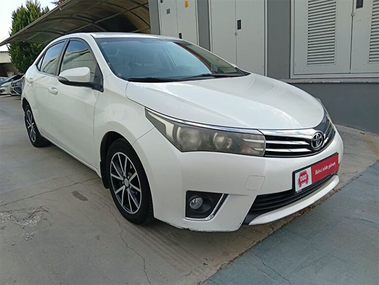 TOYOTA COROLLA