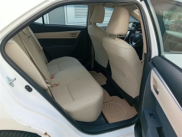 TOYOTA COROLLA