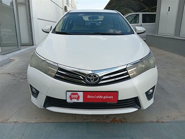 TOYOTA COROLLA