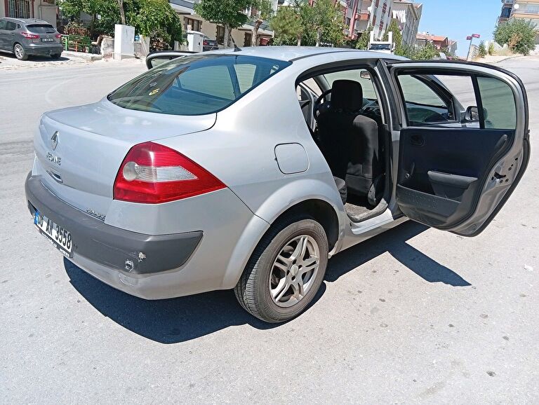 RENAULT MEGANE