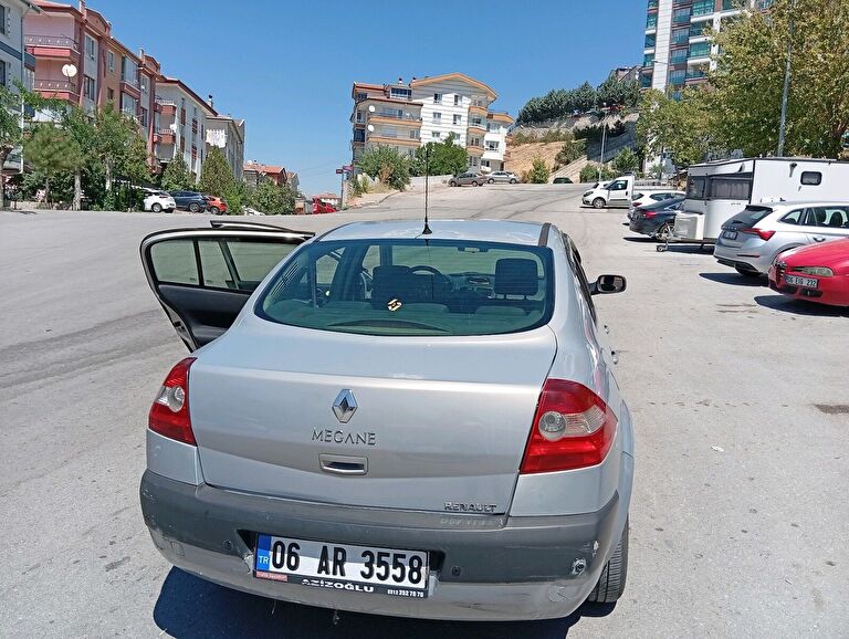 RENAULT MEGANE