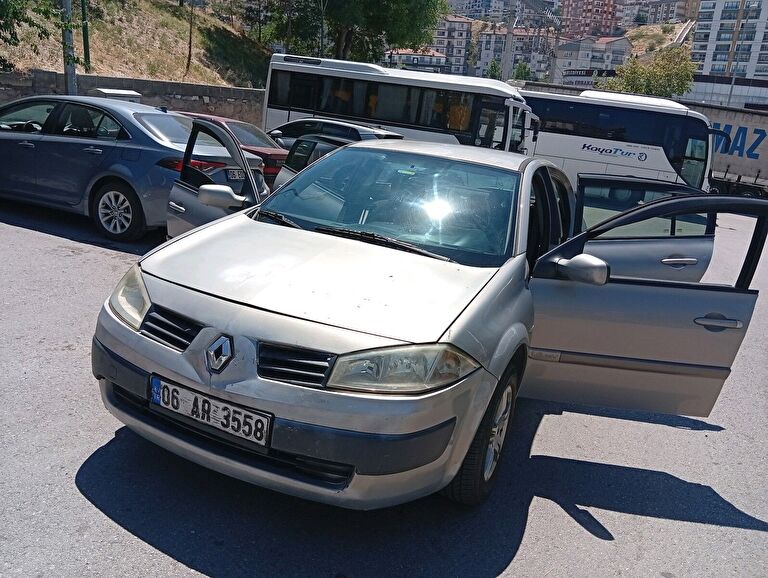 RENAULT MEGANE