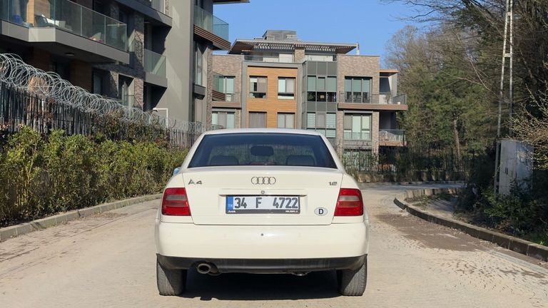 AUDI A4