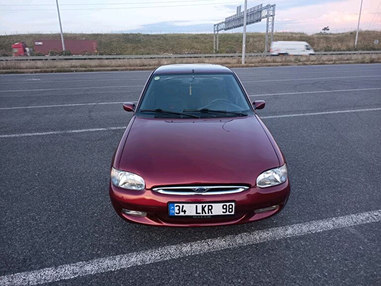 FORD ESCORT