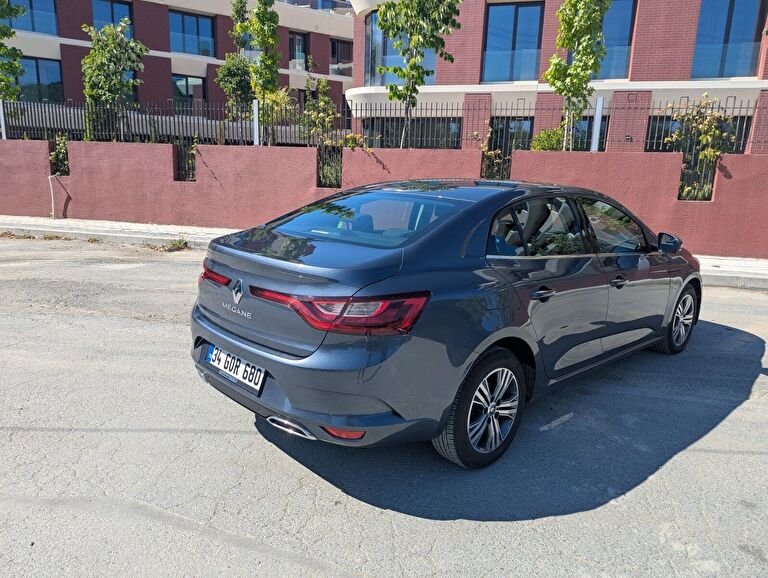 RENAULT MEGANE