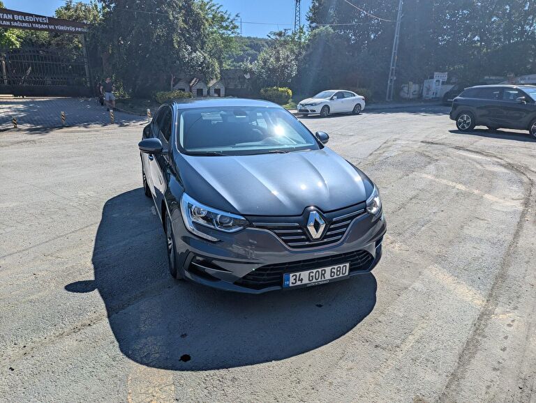 RENAULT MEGANE
