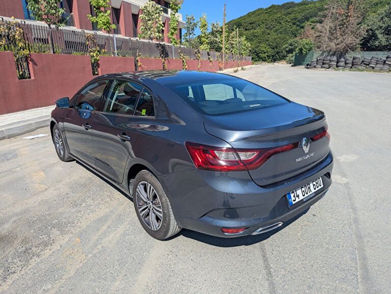 RENAULT MEGANE