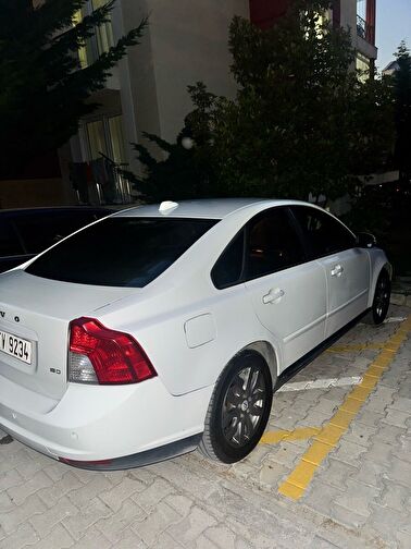 VOLVO S40