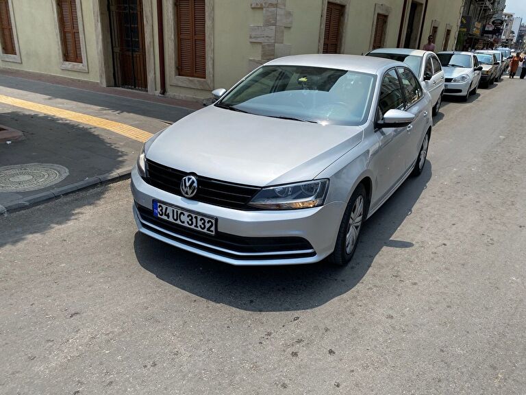 VOLKSWAGEN JETTA