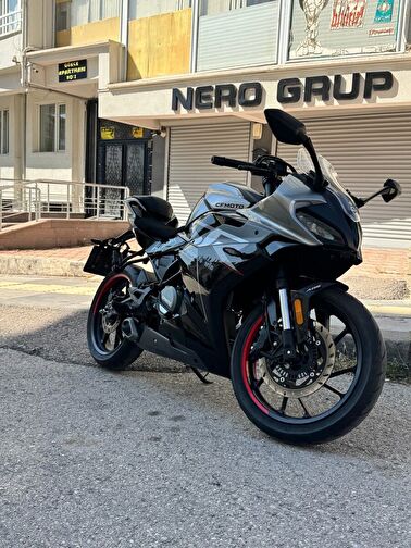CFmoto 250SR