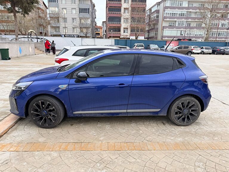RENAULT CLIO