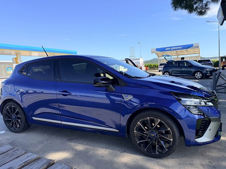 RENAULT CLIO