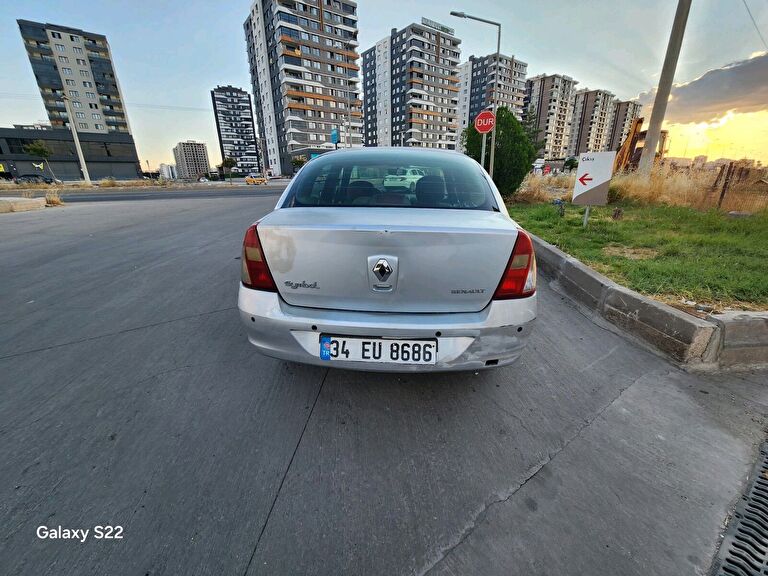 RENAULT CLIO SYMBOL