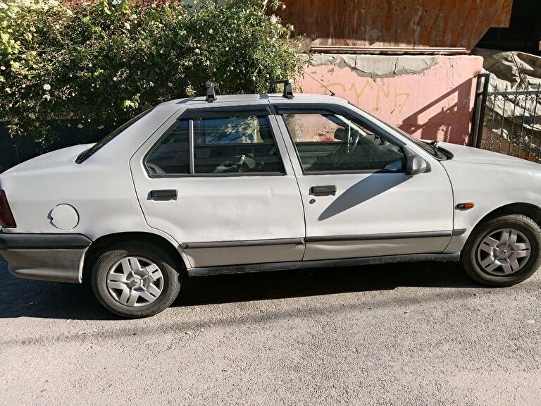 RENAULT 19