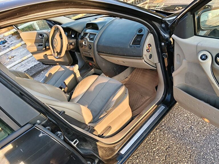 RENAULT MEGANE