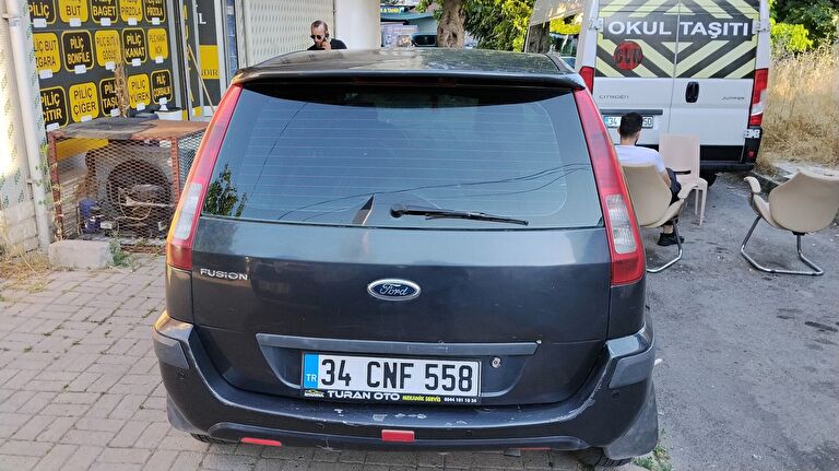 FORD FUSION