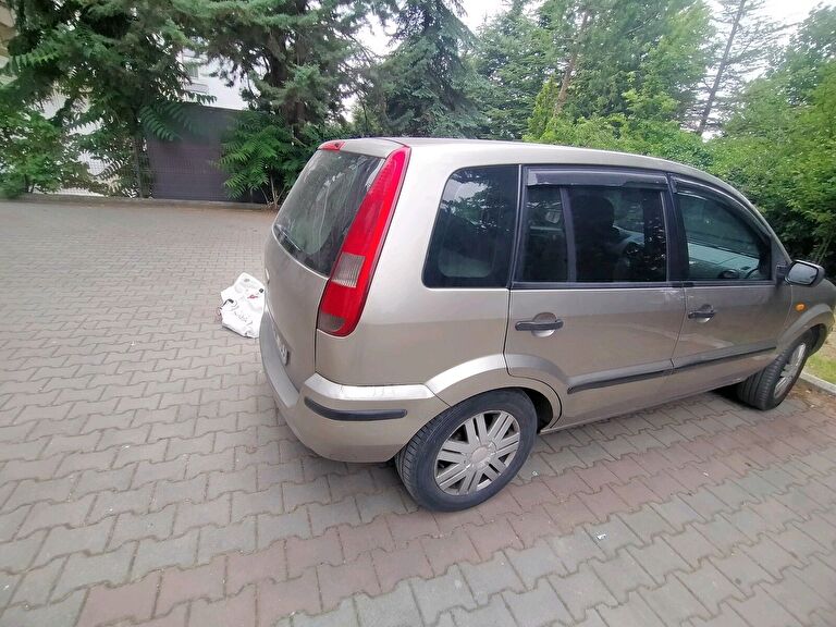 FORD FUSION